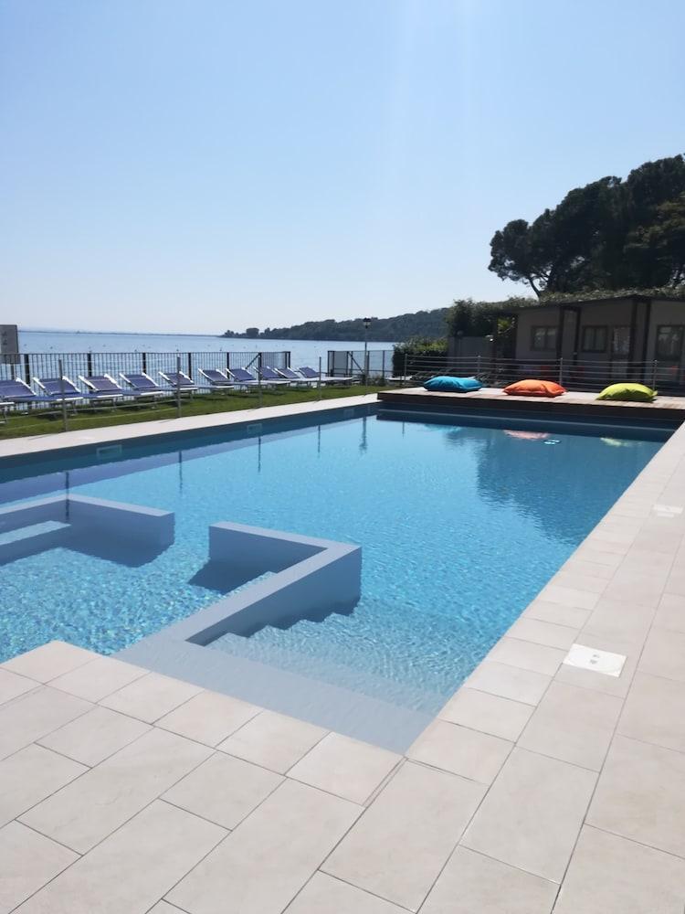 Villaggio Turistico Dei Tigli 3* Padenghe sul Garda