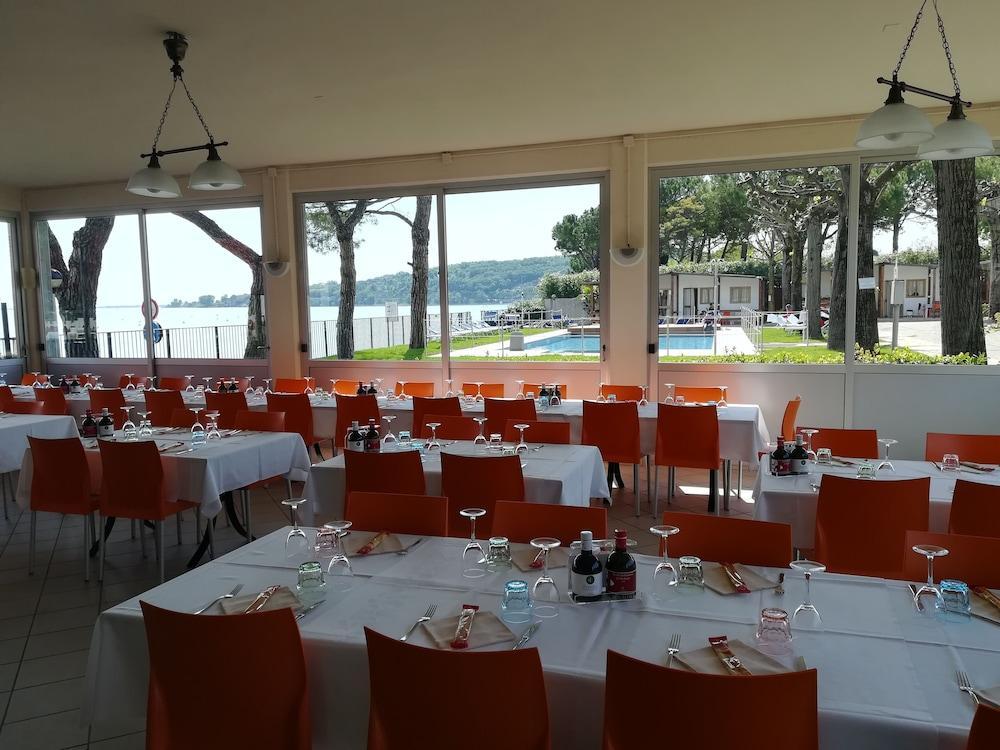 Villaggio Turistico Dei Tigli Vakantiepark Padenghe sul Garda