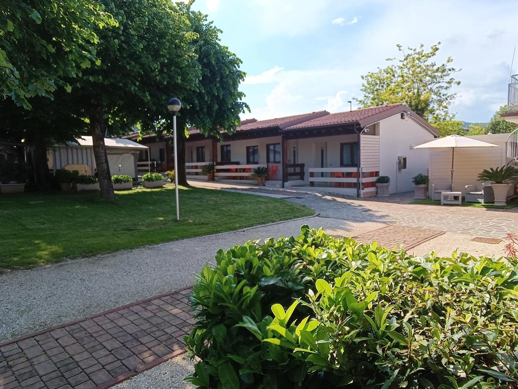 Vakantiepark Villaggio Turistico Dei Tigli Padenghe sul Garda