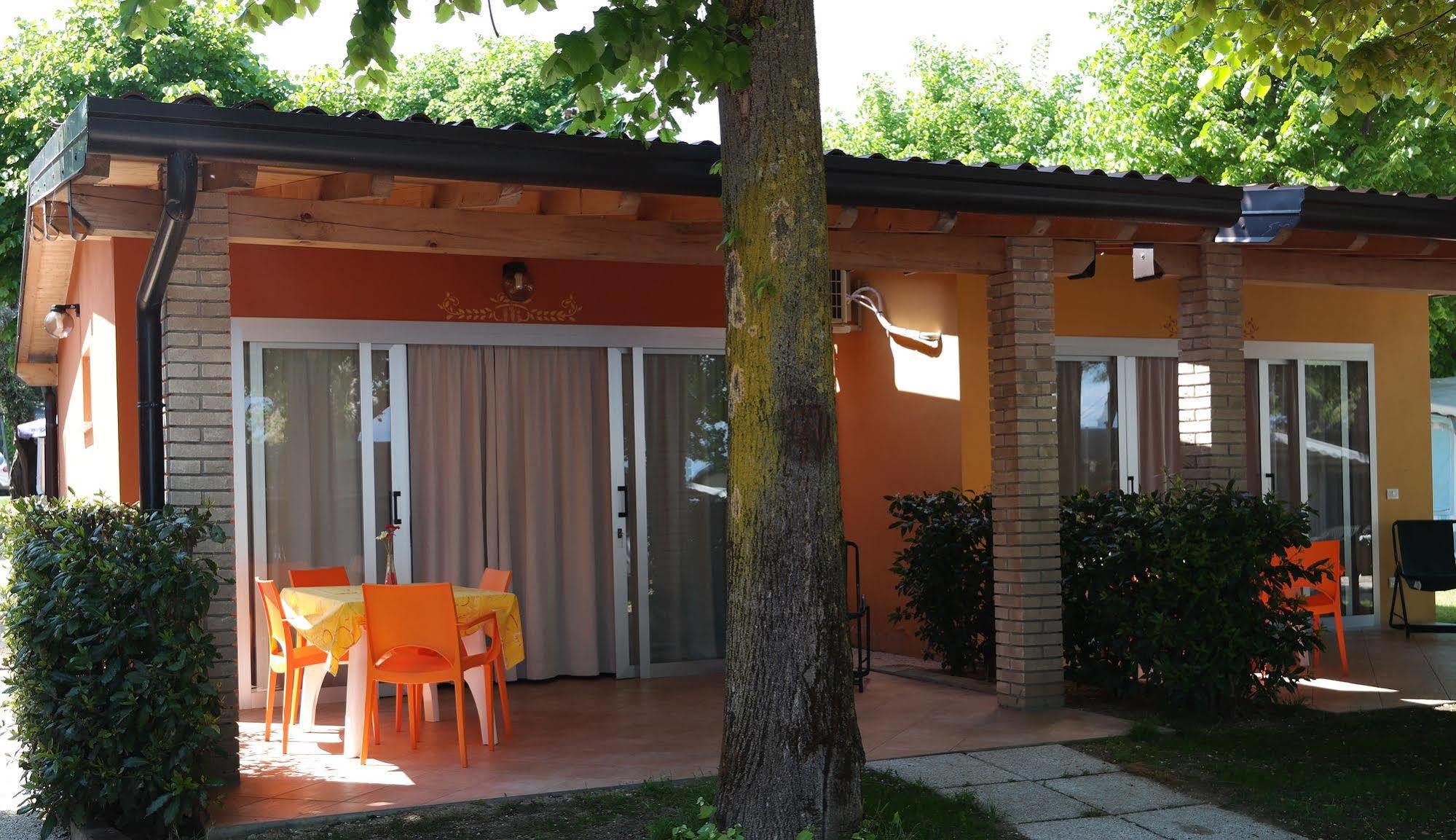 Villaggio Turistico Dei Tigli